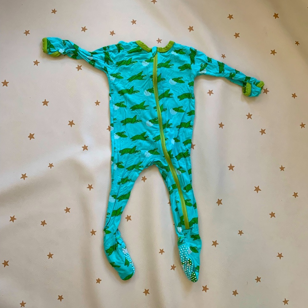 Kickee Pants turtle PJs (size 6-9M)